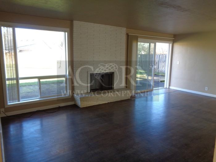 1663 Larkspur Loop - Photo 2 of 18