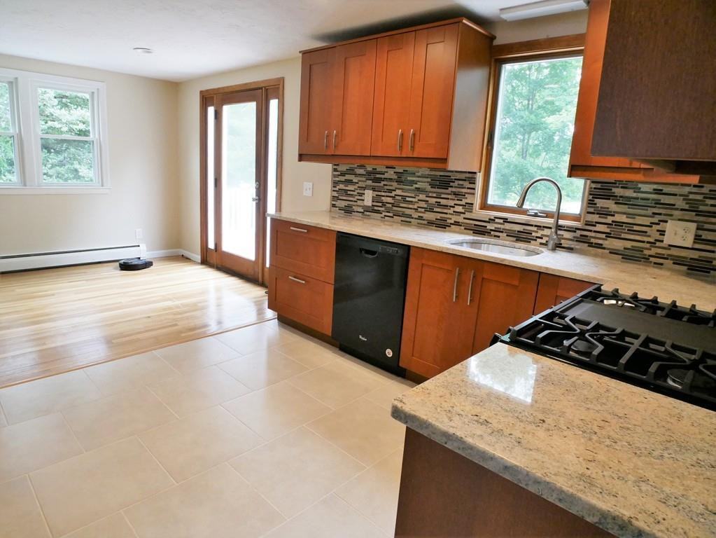 193 School St - Photo 2 of 20