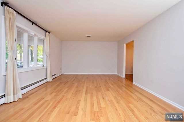 1 Elder Ave - Photo 3 of 17