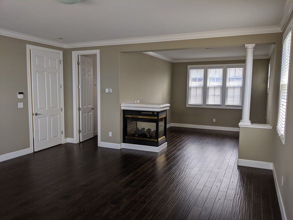 501 Seacliff Pl - Photo 3 of 8