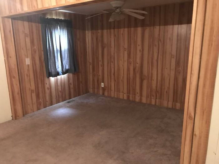 117 E Grove St - Photo 3 of 5