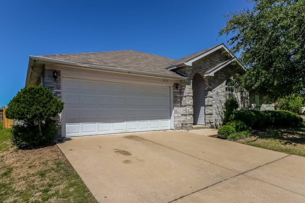 7016 Raven Meadow Dr - Photo 2 of 25