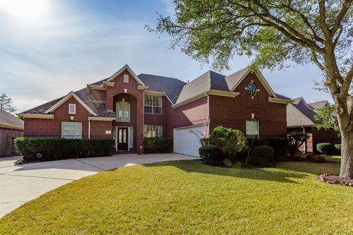 3428 Summer Bay Drive - Photo 2 of 8