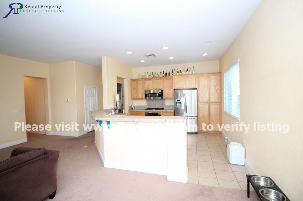 1247 Jewelflower St - Photo 3 of 12