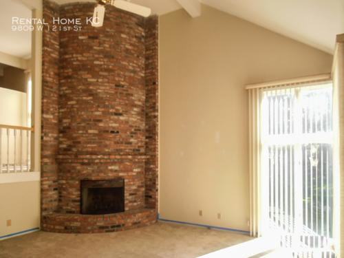 9809 W 121st St - Photo 3 of 21