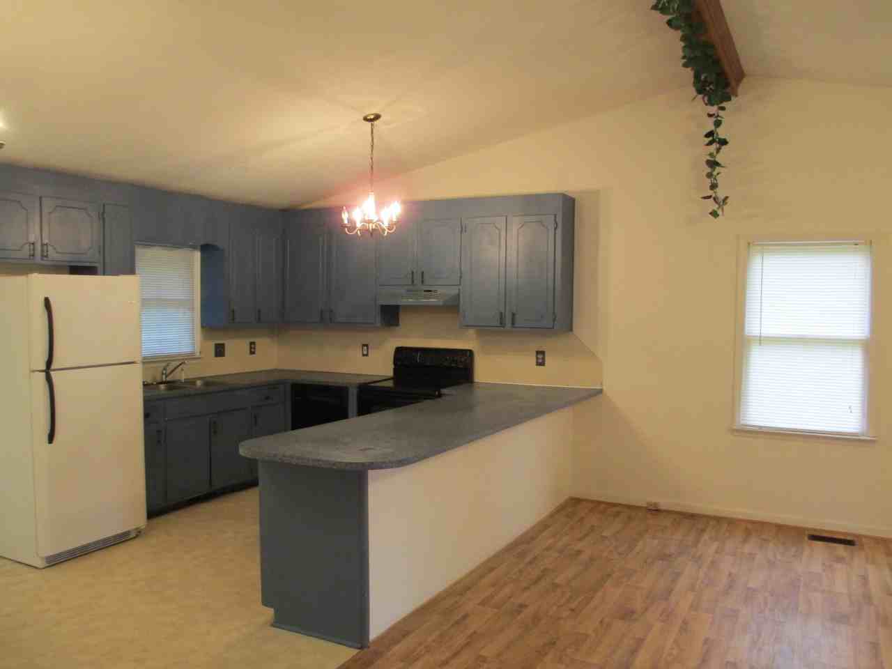 167 Peony Ln - Photo 3 of 8