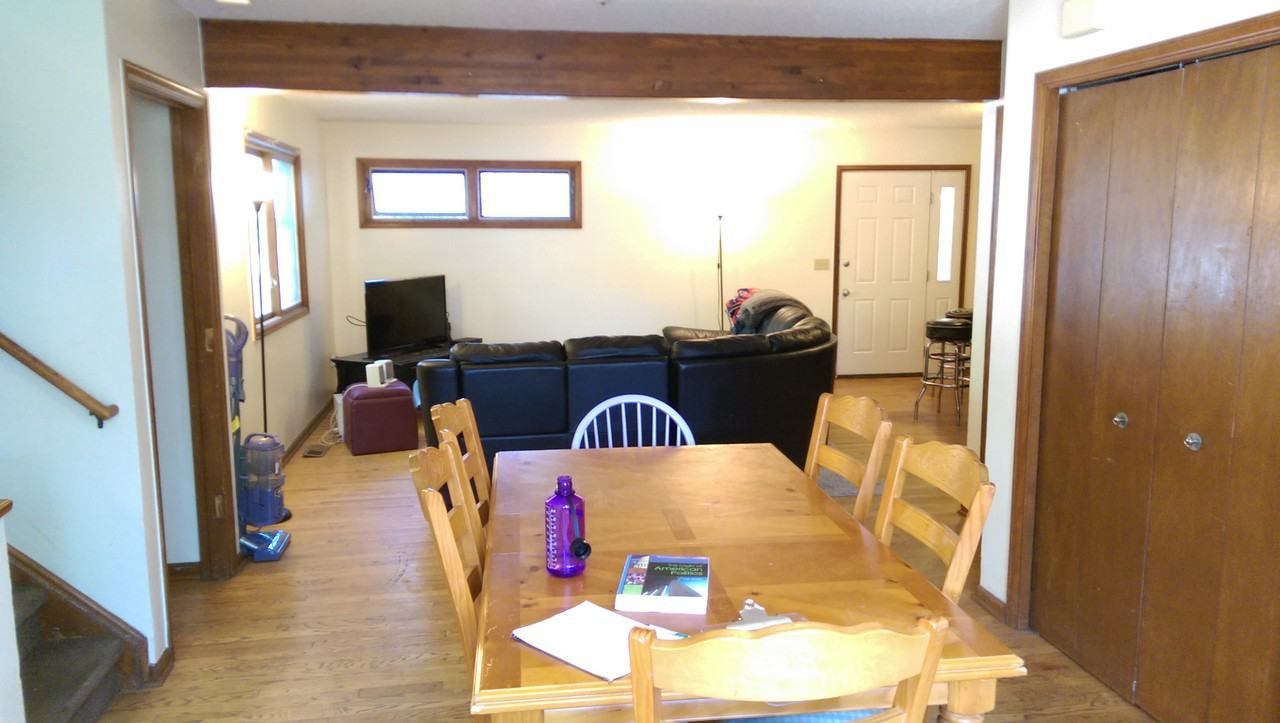 2432 Pine St - Photo 4 of 16