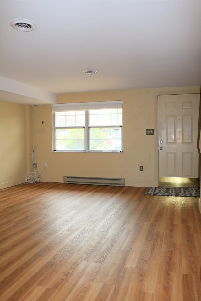 433 E Mosser St #433 - Photo 2 of 14