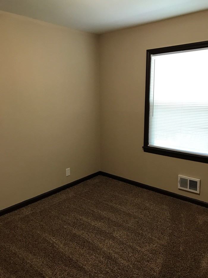 9202 Corrington Ave - Photo 2 of 8