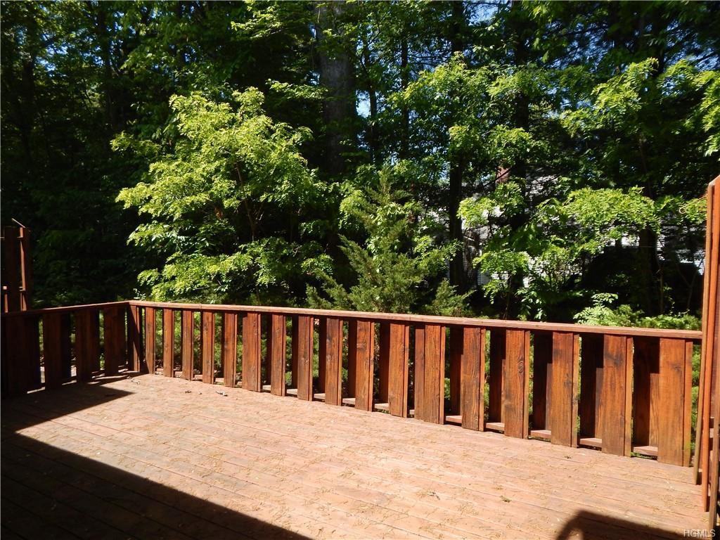 8 Omni Ct - Photo 3 of 24