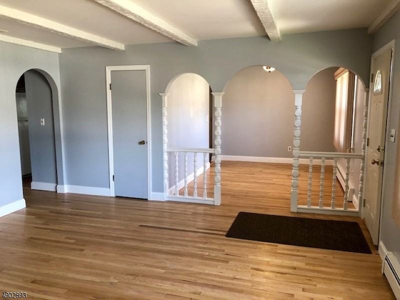 230 N 17th St - Photo 3 of 16