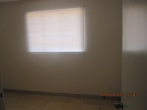 2534 E Towner St - Photo 3 of 32