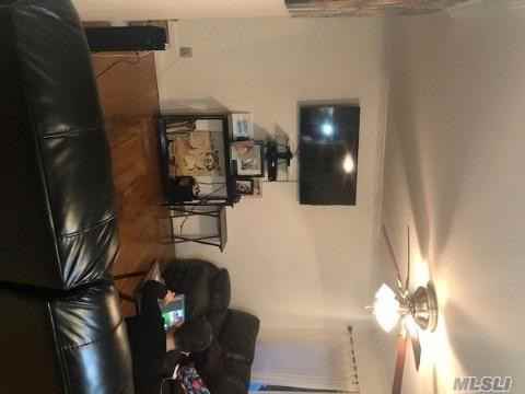627 10th Ave - Photo 3 of 7