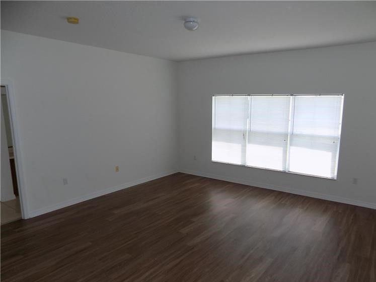 3934 Port Sea Pl - Photo 3 of 13