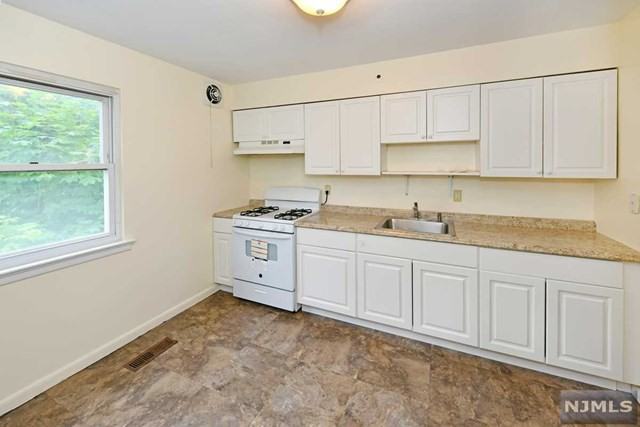 10 Engle St - Photo 3 of 13