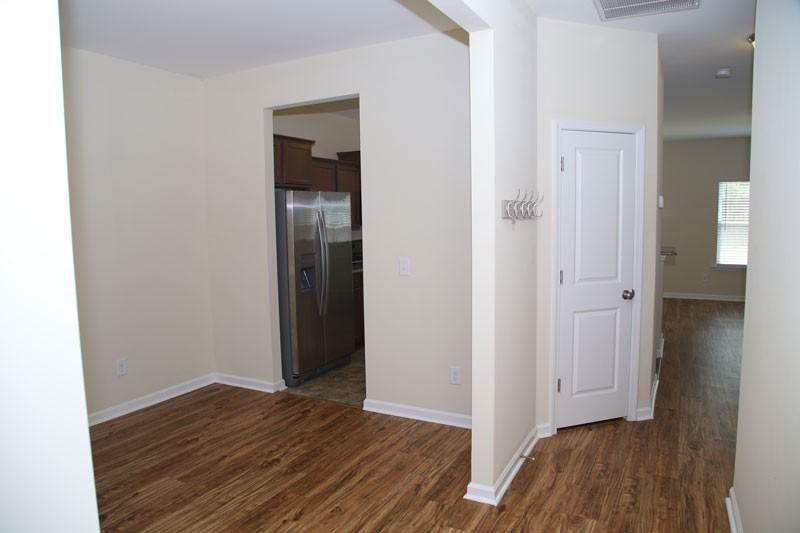 Bonhomme Cir & Bonhomme Richard Dr - Photo 4 of 19