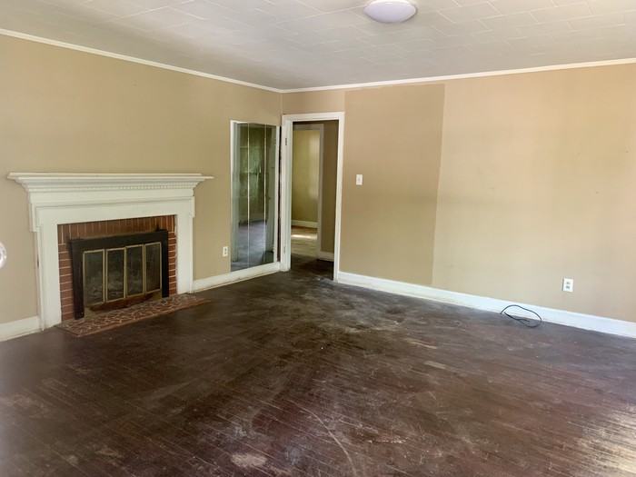 307 Byrd Street - Photo 2 of 9