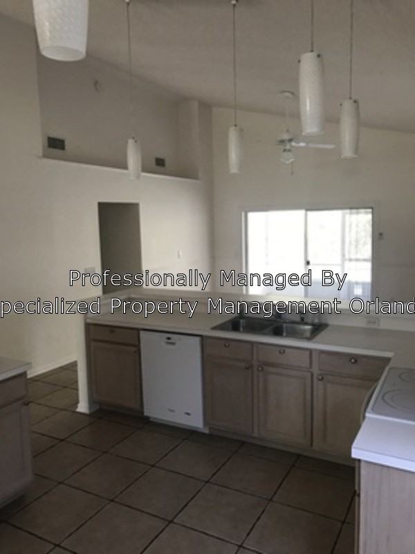 367 Lexingdale Dr - Photo 2 of 14