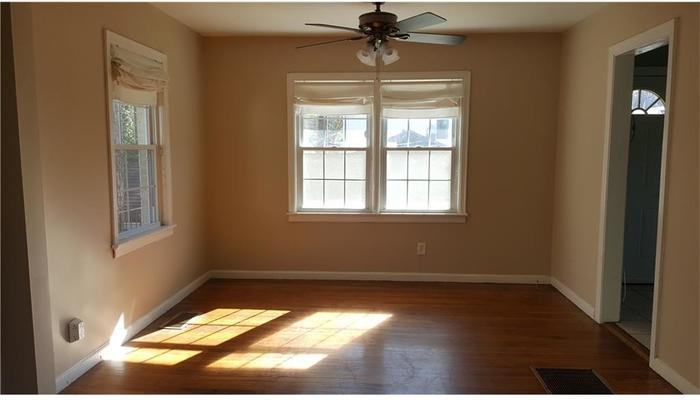 494 Parker Ave - Photo 3 of 19