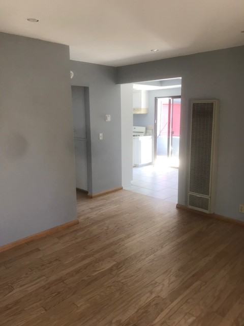657 Flint Ave - Photo 2 of 7