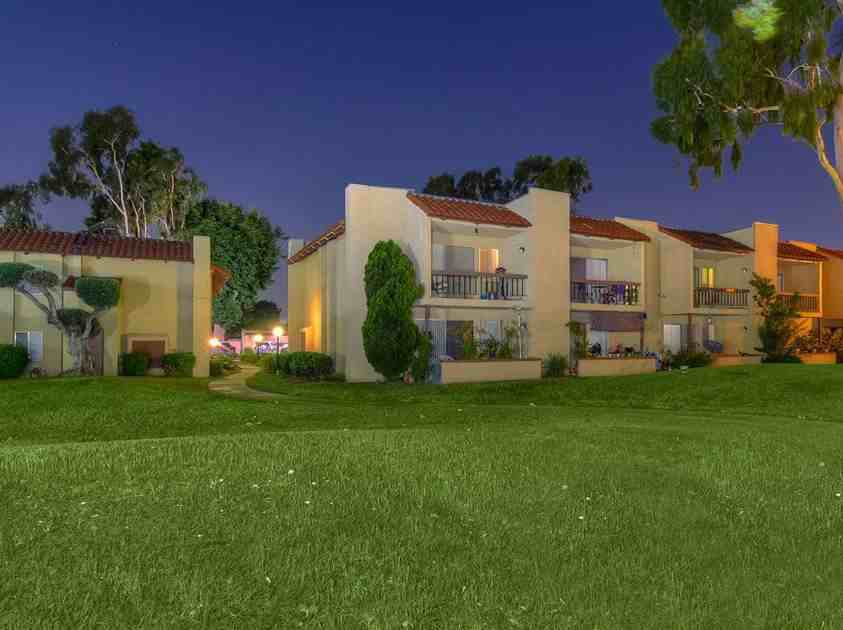 GRANDE - Photo 3 of 9