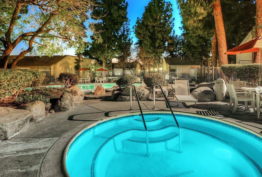 THE STREAMS - Photo 4 of 7