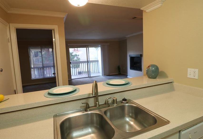 THE STREAMS - Photo 2 of 7