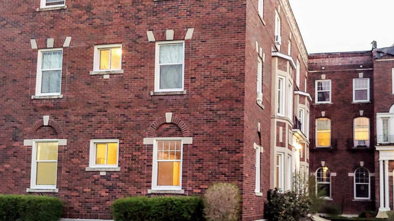 54 Dufferin Avenue #1 - Photo 2 of 8