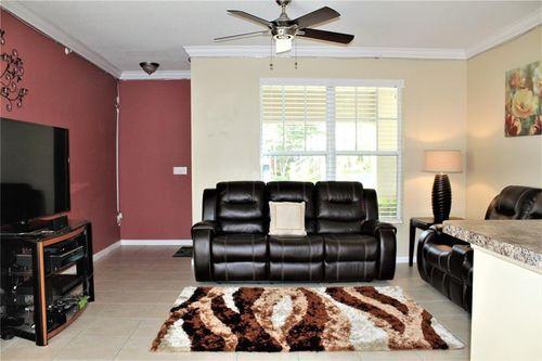 5816 W Sample Rd - Photo 3 of 8