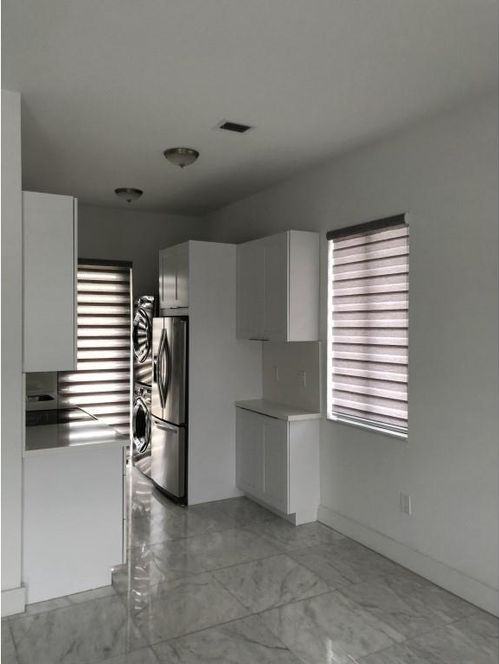 120 NW 124th Ave - Photo 3 of 7