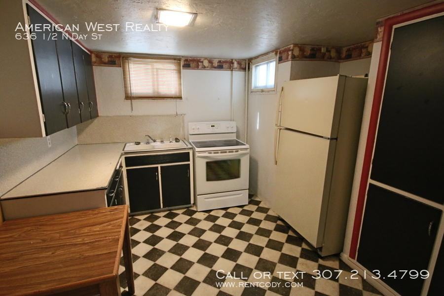 158 1/2 N Day St #636 - Photo 2 of 5