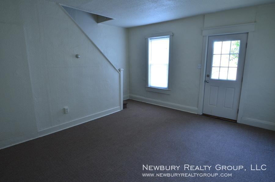 29 Hickory St