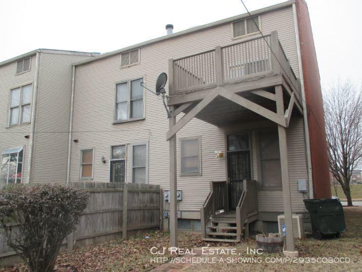 1526 Menard St - Photo 2 of 7