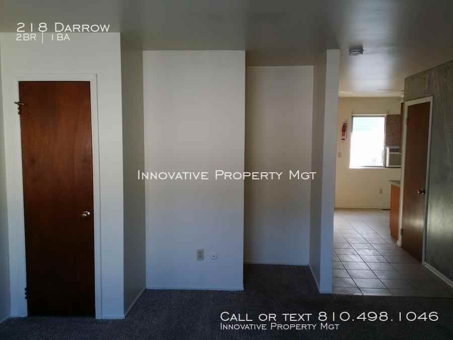 218 Darrow St - Photo 3 of 11