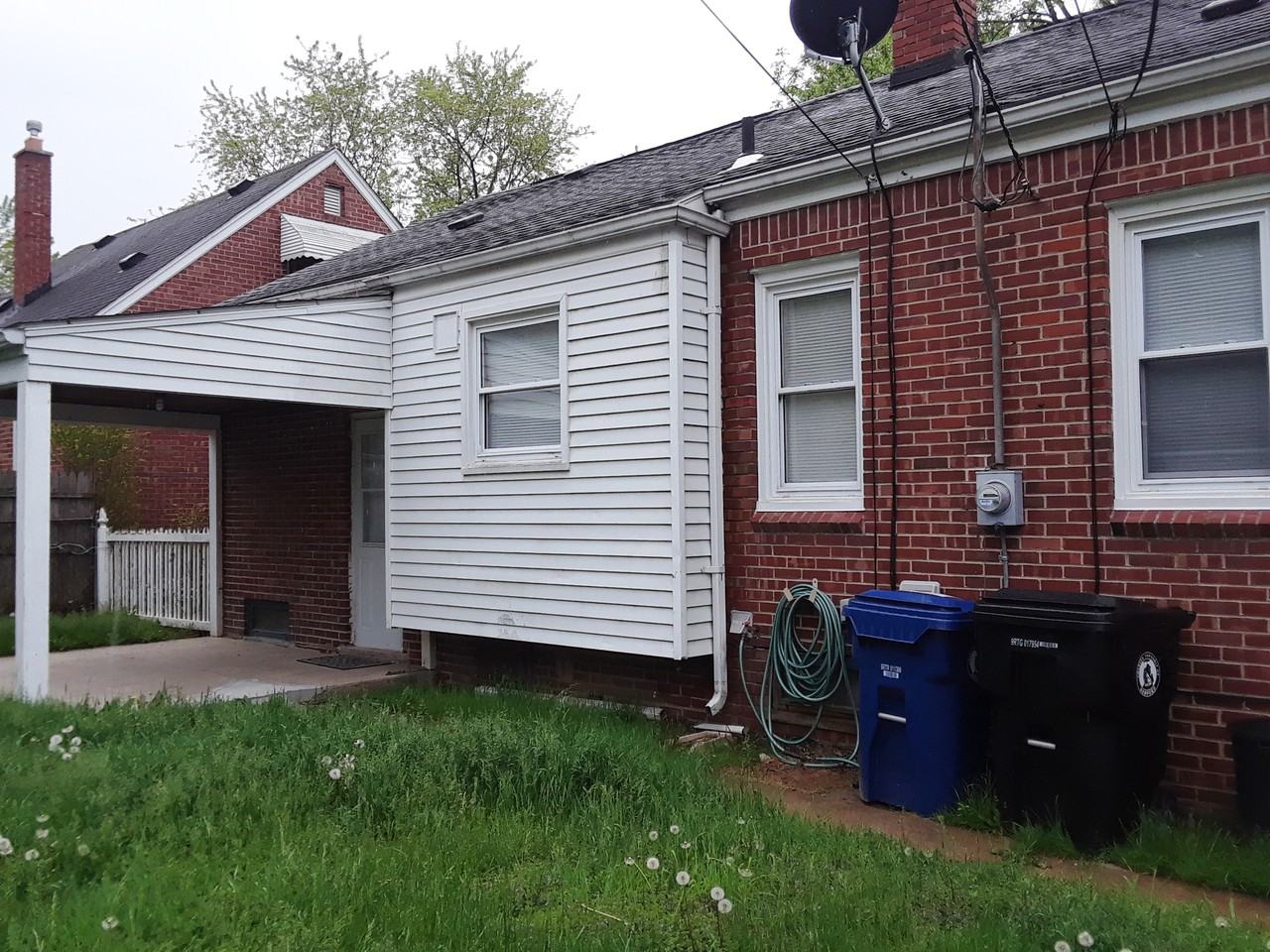 26134 Fordson Hwy - Photo 2 of 27