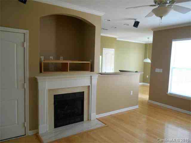 14006 Castle Abbey Ln - Photo 2 of 17