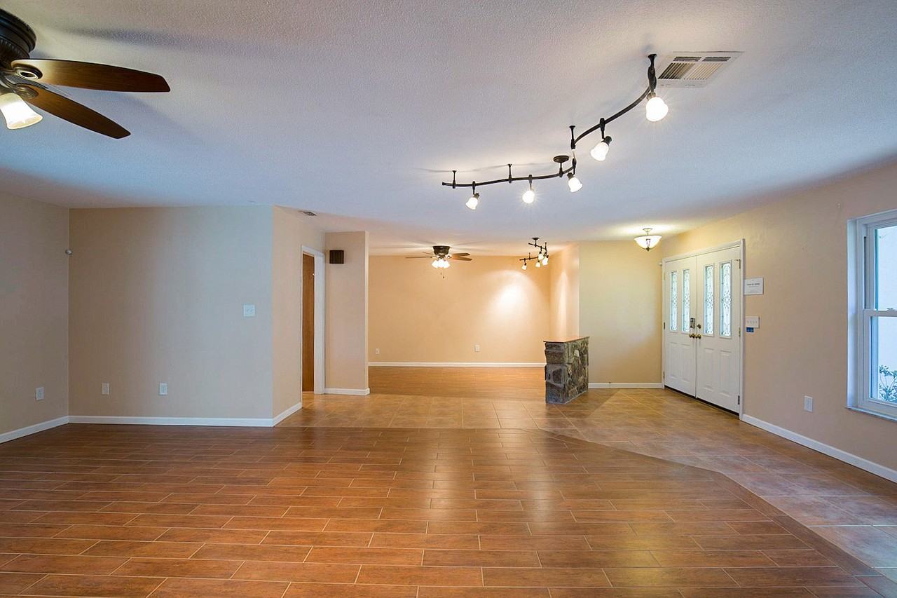 2905 Deer Run S - Photo 3 of 13