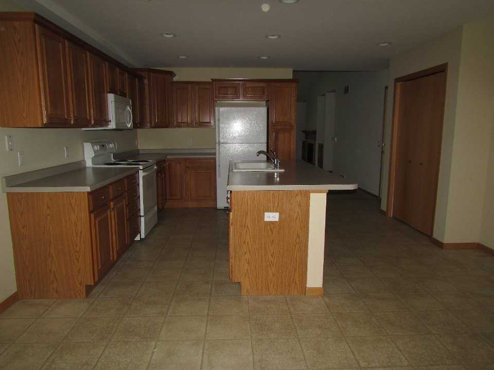 116 Llanos St - Photo 2 of 8