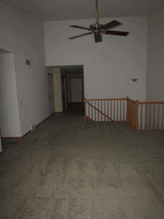 116 Llanos St - Photo 3 of 8