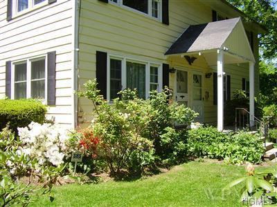 46 Robinson Ave - Photo 2 of 25