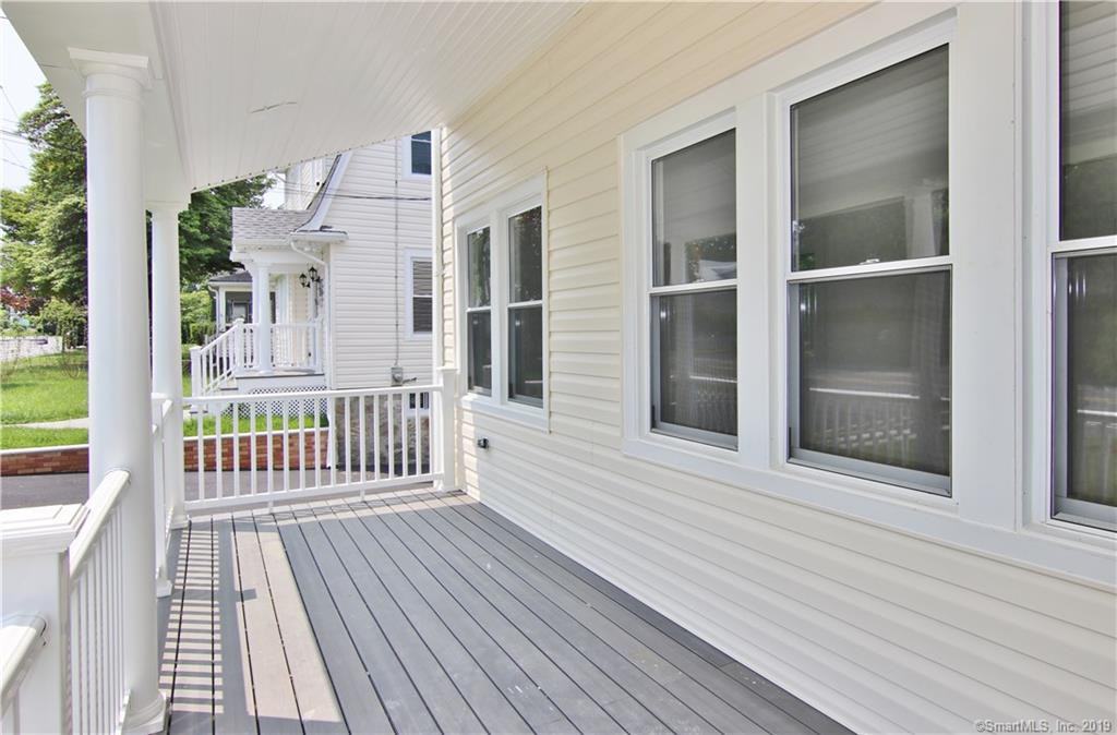 1073 Shippan Ave - Photo 2 of 37