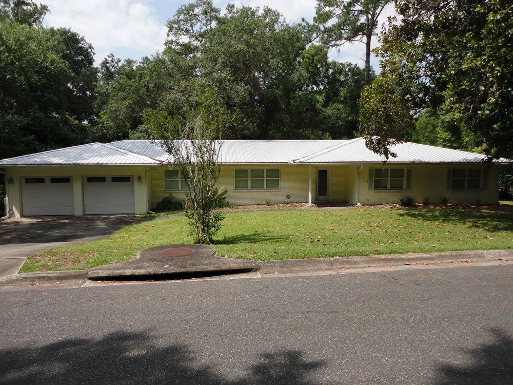 2821 NW 4 Ln - Photo 2 of 20