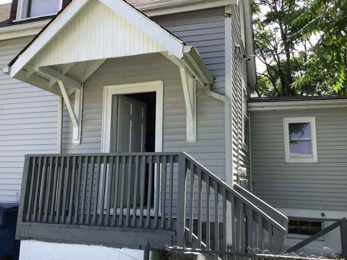 8346 Flora Ave - Photo 3 of 15