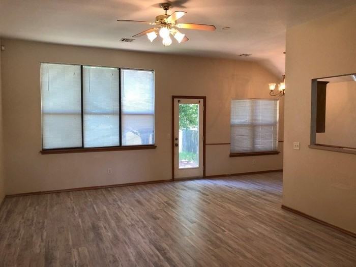 1912 Old Central Drive - Photo 2 of 9