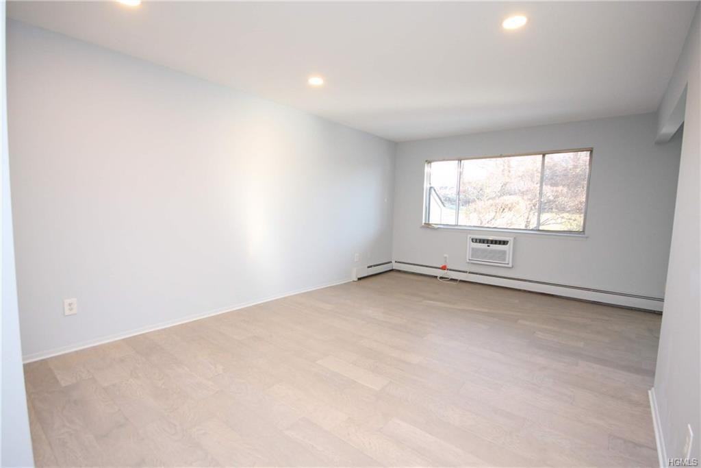 190 Sierra Vista Ln - Photo 2 of 18