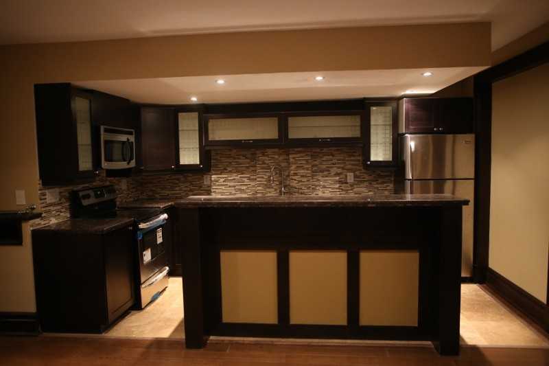 Brunswick Ave & Bloor St W - Photo 6 of 11