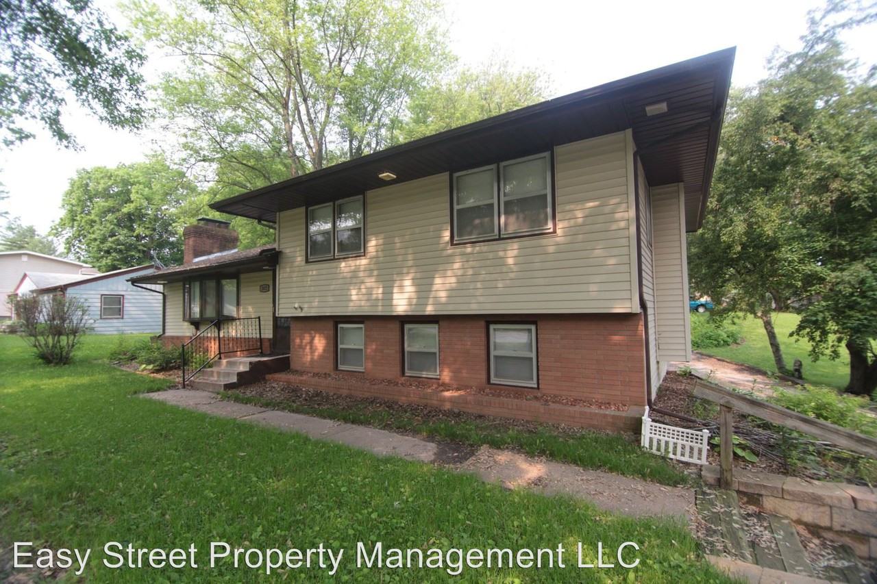 2412 W 3rd St. - Photo 2 of 22