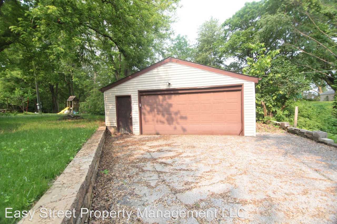 2412 W 3rd St. - Photo 3 of 22