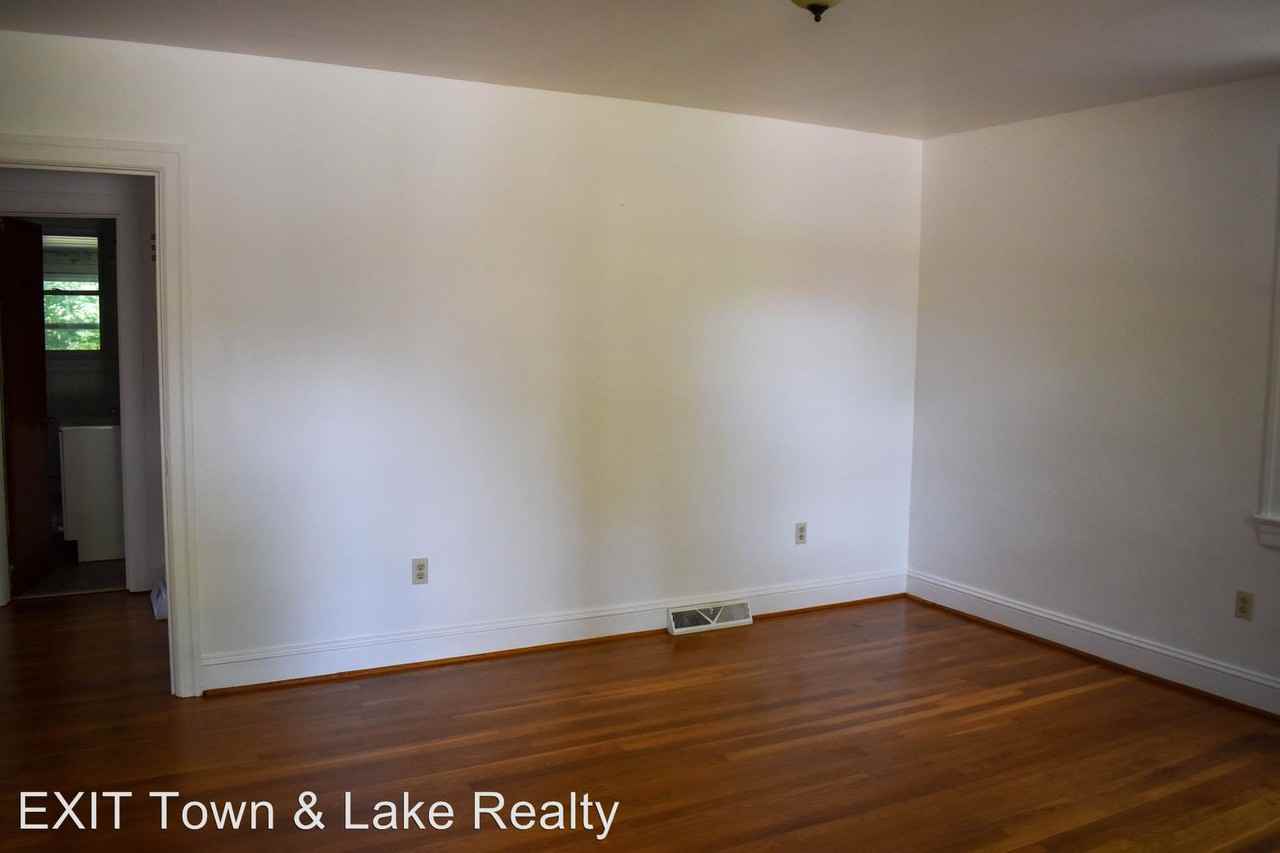 102 High Street - Photo 3 of 20