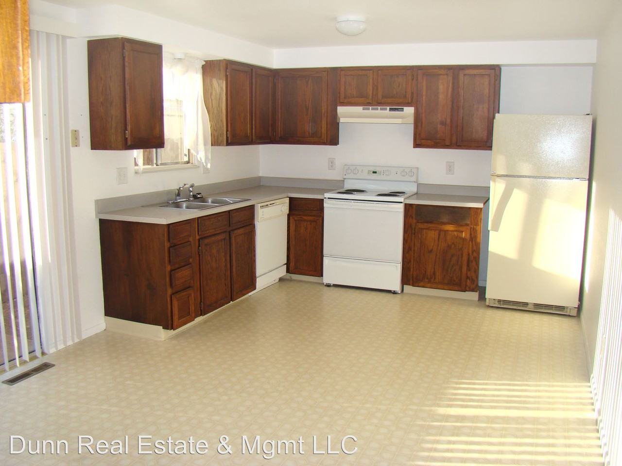 1403 E. 7th St., - Photo 3 of 10